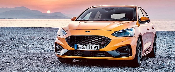 2020 Ford Focus ST 