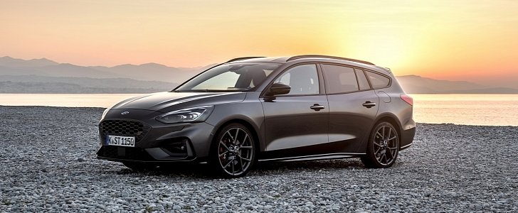 2020 Ford Focus ST Wagon Costs More Than Skoda Octavia RS, Looks Sporty