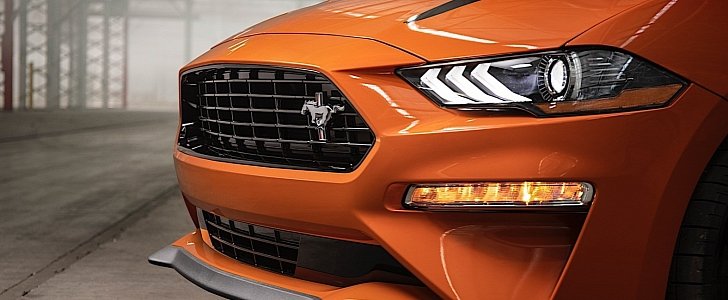 2020 Ford Mustang EcoBoost 2.3L Performance Package