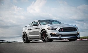2020 Ford Mustang Shelby GT350R Gets Updated with GT500 Parts