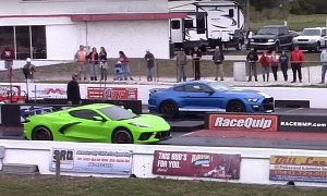 2020 Ford Mustang Shelby GT500 Drag Races C8 Corvette, Brutal Fight Follows