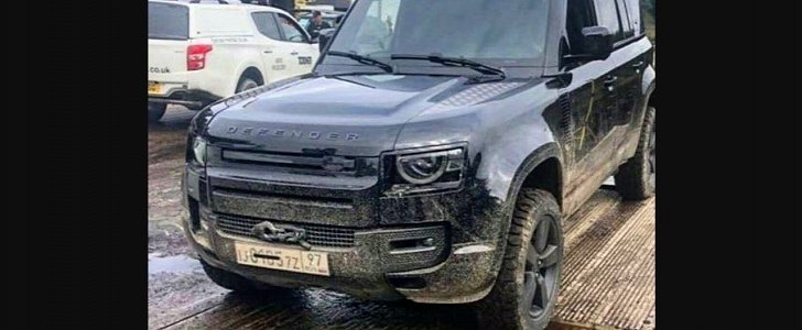 2020 Land Rover Defender without camouflage