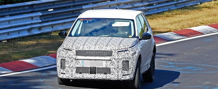 2020 Land Rover Discovery Sport Spied Testing at the Nurburgring