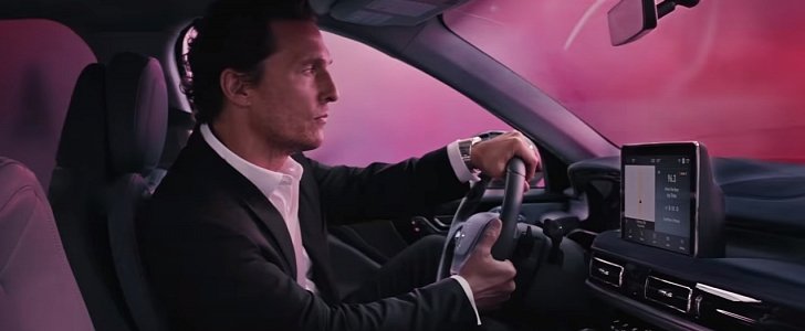 2020 Lincoln Aviator Ad Starring Matthew McConaughey Features Colorful Drifts