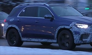 2020 Mercedes-AMG GLE 63 S Looks Mature in Blue