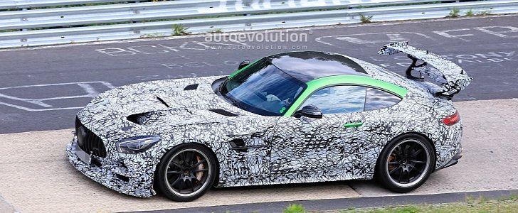 2020 Mercedes-AMG GT R Black Series Spied With Vented Hood