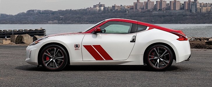 Nissan 370z Pricing Announced Starts At 30 090 Autoevolution