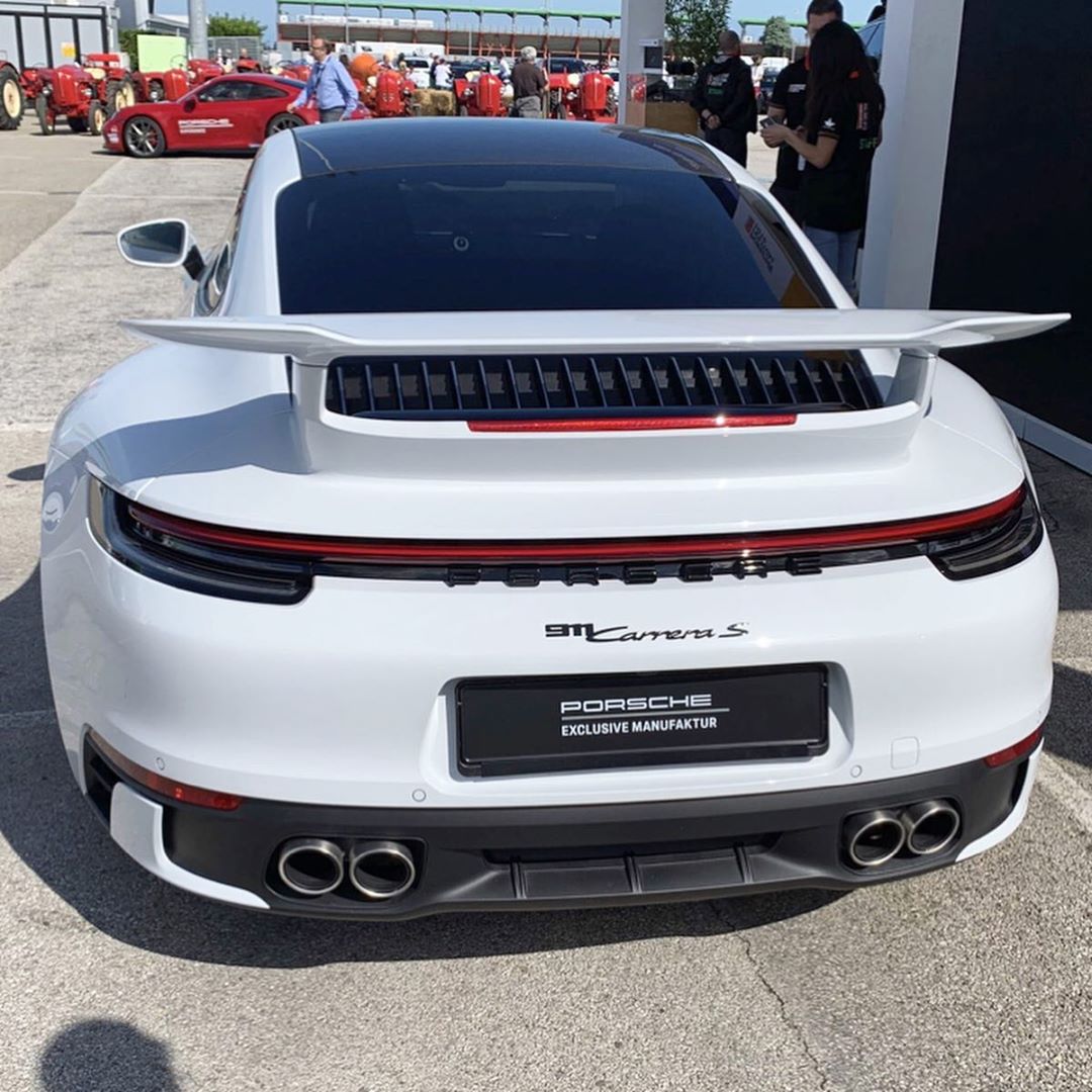 New Porsche 911 Carrera Aerokit Looks Like a Baby GT3, Can't Have It Yet -  autoevolution