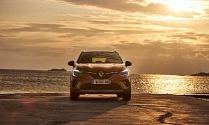 2020 Renault Captur Mega Gallery Reveals Better Styling Inside & Out