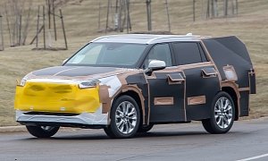2020 Toyota Highlander Spied, Features RAV4-inspired Front Grille