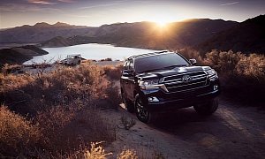 2020 Toyota Land Cruiser Heritage Edition Is One Shade Away from Pitch Black
