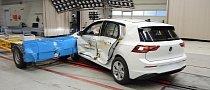 2020 Volkswagen Golf VIII Door Opens During Crash Test, Still Gets 5 Stars