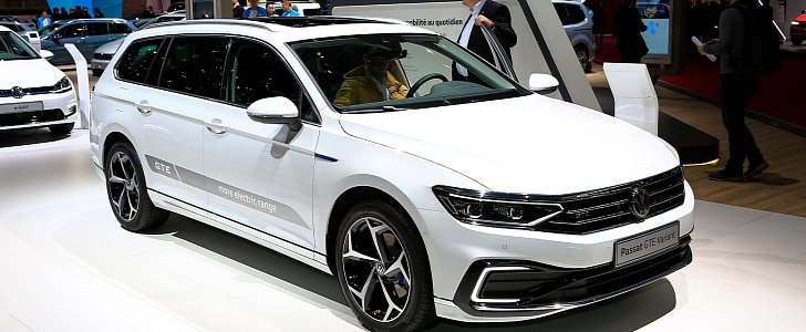 2020 Volkswagen Passat on Sale in Europe, Alltrack costs €51,000