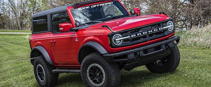 2021 Ford Bronco with Zone Off-Road 2.0-inch lift kit