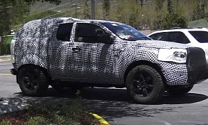 2021 Ford Bronco Prototype Spied on Video, Testing 2.3L Turbo Engine