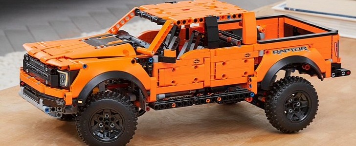 2021 Ford F-150 Raptor LEGO Technic set