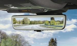 2021 Is Here and So Is the Smart Mirror Making Dash Cams Obsolete