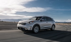 2021 Kia Niro Hybrid and PHEV Arrive With Tech Upgrades and Comparable Prices