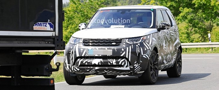 2021 Land Rover Discovery Spied With Refresh, Probably ...