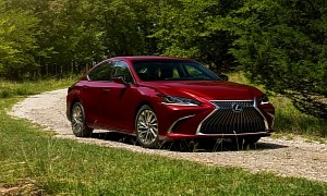 2021 Lexus ES Revealed with AWD and Black Line Edition