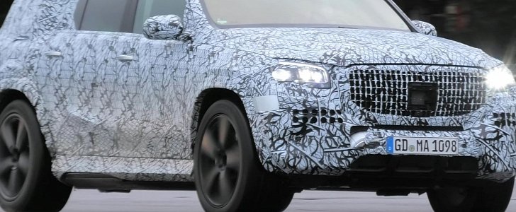 2021 Maybach GLS-Class Spied During Testing, Could Be V8-Powered