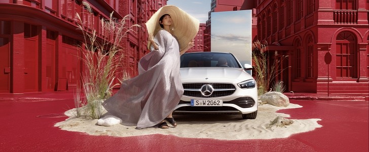 The C-Class film's visual theme is based on high-contrast colors.