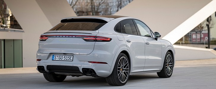 photo of 2021 Porsche Cayenne PHEVs Have Greater Range, Starting Price of More Than €90k image