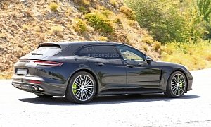 2021 Porsche Panamera Facelift Spied, Sport Turimso Features Different Design