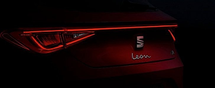 2021 SEAT Leon FR teaser