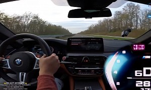 2022 BMW M5 Competition Shows What It Can Do, Goes All Out on the Highway