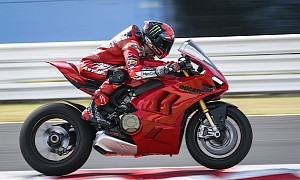 2022 Ducati Panigale V4 Revealed With… 1.5 HP Increase in Power, But That's Not the Point