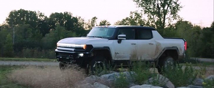 2022 GMC Hummer EV Edition 1 early review by The Fast Lane Truck