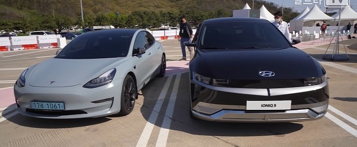 2022 Hyundai Ioniq 5 vs. Tesla Model 3 side by side
