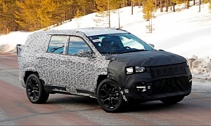 2022 Jeep Grand Compass Seven-Seat SUV Photographed With Makeshift Taillights