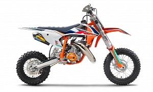 2022 KTM 50 SX Factory Edition Is All About Racing, Designed for Young Riders