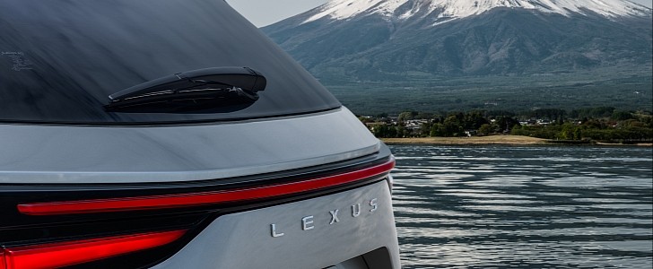 2022 Lexus NX teaser