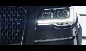 2022 Lincoln Navigator Facelift Shows LED Headlights, L-Shaped Daytime Running Lights