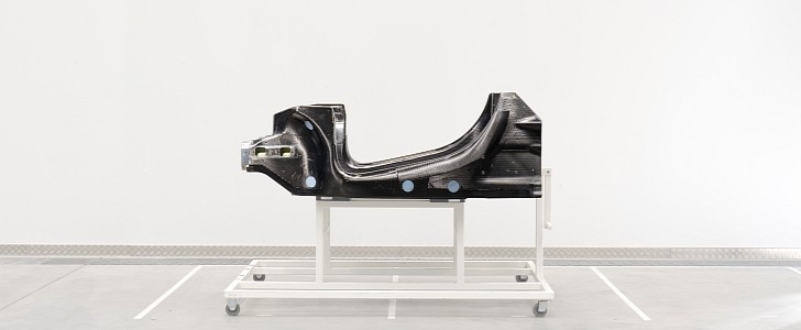 2022 McLaren 570S Successor carbon-fiber chassis