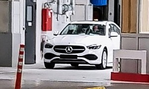 2022 Mercedes-Benz C-Class W206 Prototype Shows Up Naked in Germany