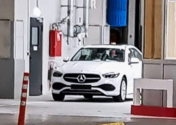 2022 Mercedes-Benz C-Class W206 Prototype Shows Up Naked in Germany -  autoevolution