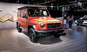 Live Pics: 2022 Mercedes-Benz G-Class Debuts in Professional Line Guise