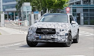 2022 Mercedes-Benz GLC Spied With Evolutionary Design Cues