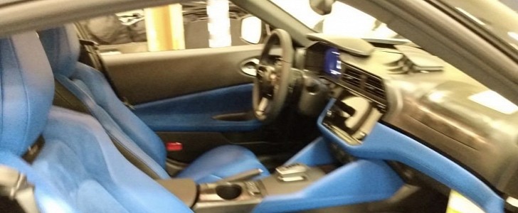 2022 Nissan Z interior