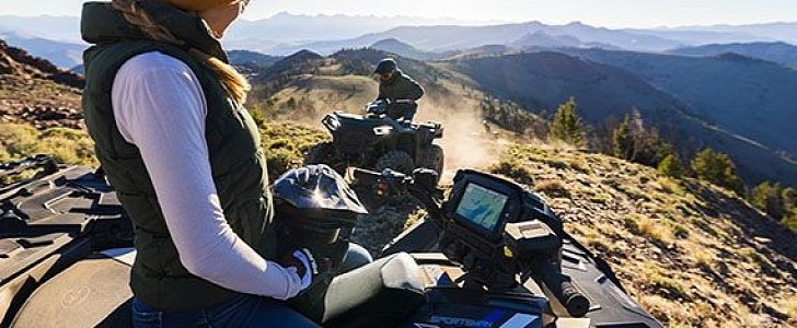The new Sportsman XP 1000 comes with an innovative Ride Command connectivity system