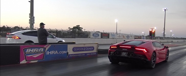 Tesla Model X Plaid vs Lamborghini Huracan EVO