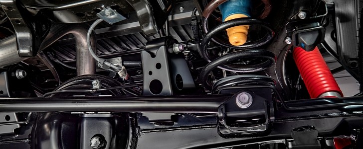 2022 Toyota Tundra coil-spring rear suspension
