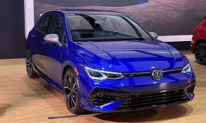 2022 Volkswagen Golf R Debuts in Chicago With 315 HP, Manual and $44,640 Price