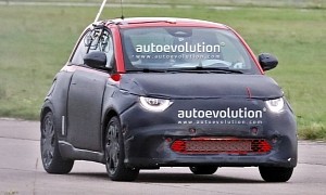 2023 Abarth 500 Electric Prototype Gets Spied for the First Time