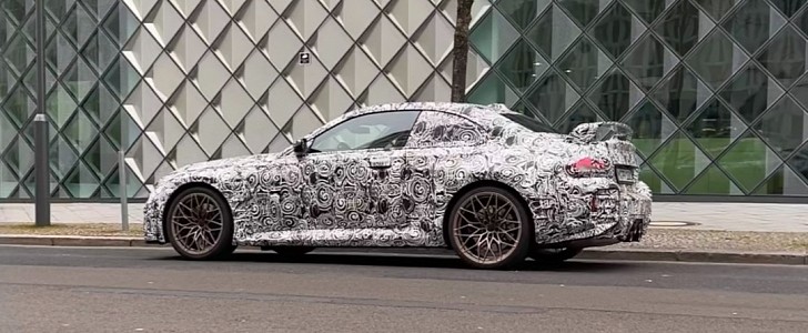 2023 BMW M2 teaser