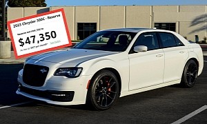 2023 Chrysler 300C Fails to Meet Lower-Than-MSRP Reserve Price at Auction